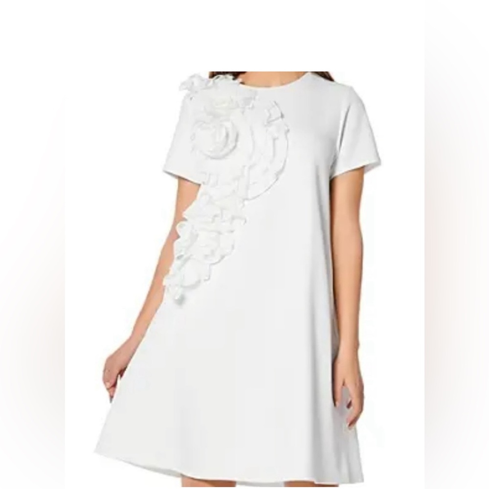 Gracia Floral Appliqué Short Sleeve Dress
